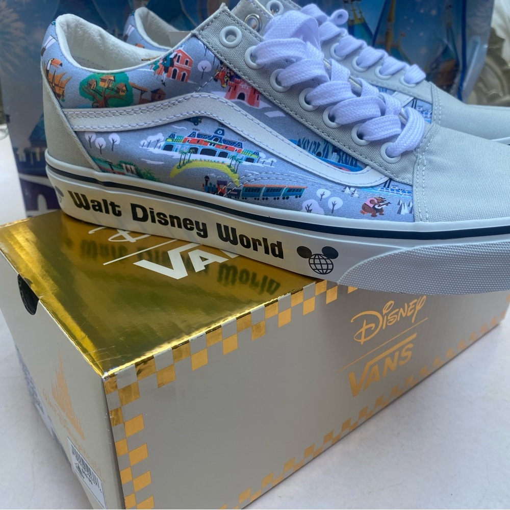 MAGICAL Disney 50th Anniversary Vans Collaboration Shoes M6/W7.5 New In Box
